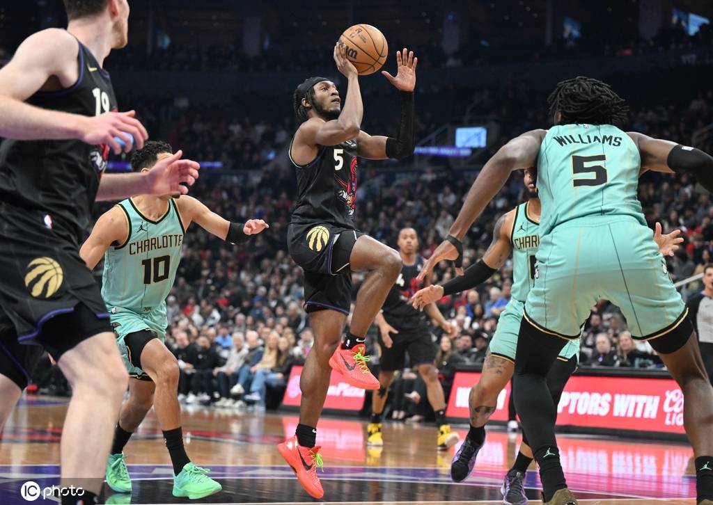 珀尔特尔24+12马威18+12 奎克利19分猛龙胜黄蜂