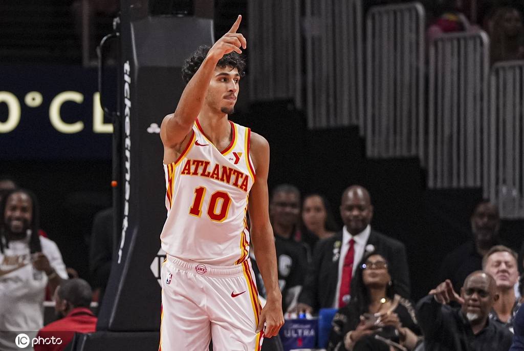 里萨谢卡斯尔当选月最佳新秀 追梦3月最佳防守球员