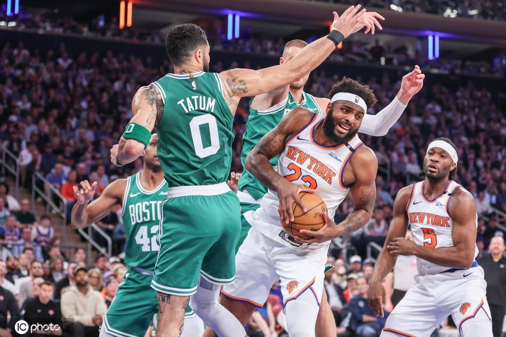 普理查德23分塔图姆22+9 绿军大胜尼克斯总比分1-2