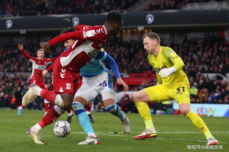 德甲焦点战：海登海姆 VS 埃弗斯堡，谁主沉浮？